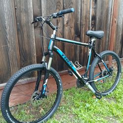 Trek 3600