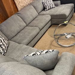 Stunning Stylish Cozy Sectional!