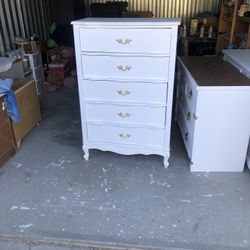 White 5 Drawer Dresser