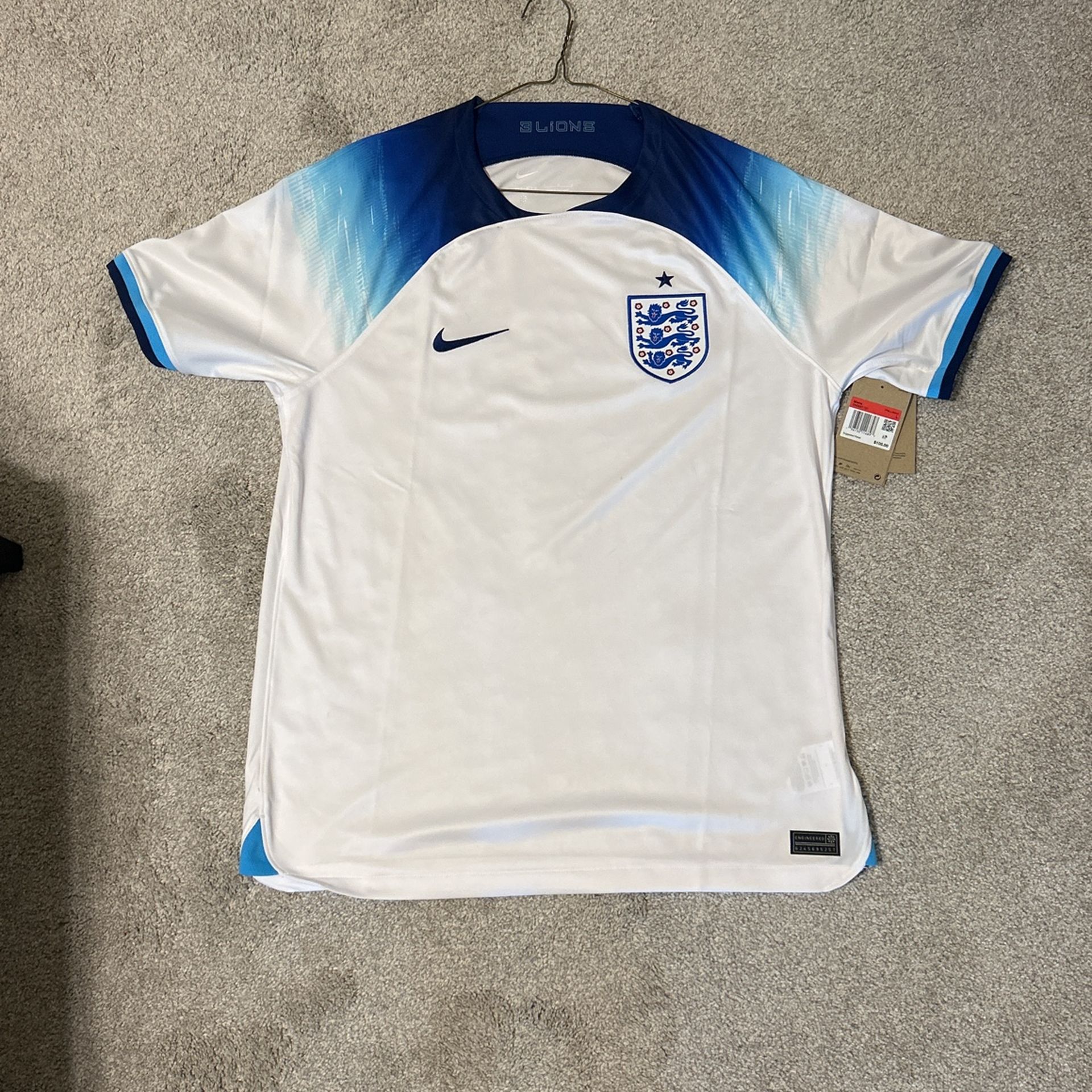 England 22/23 soccer jersey