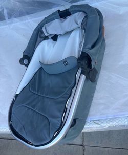 $85 Firm Uppababy Bassinet for sale