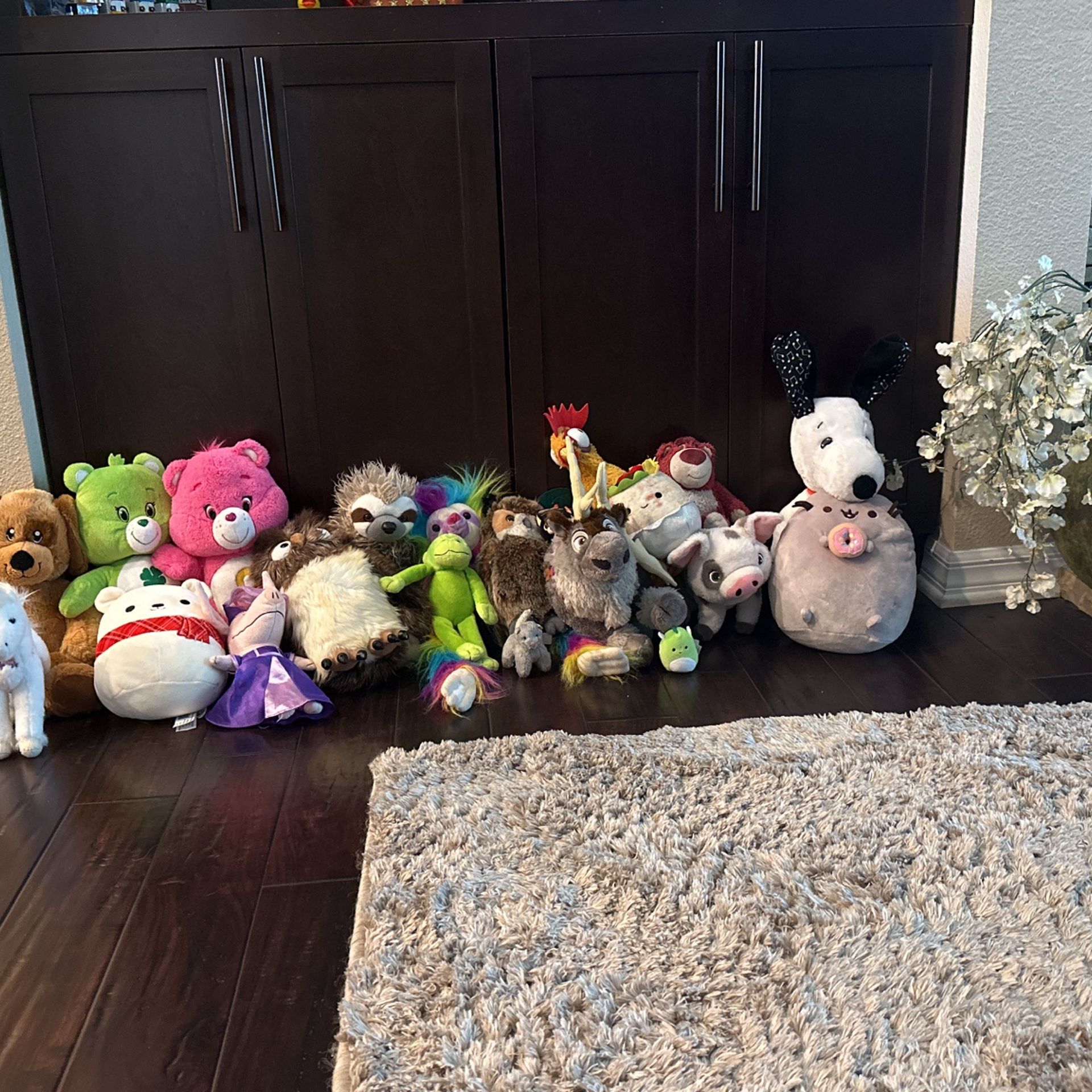 Lot Of Stuffed Animals