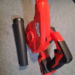 Milwaukee. 18 Volt  Blower