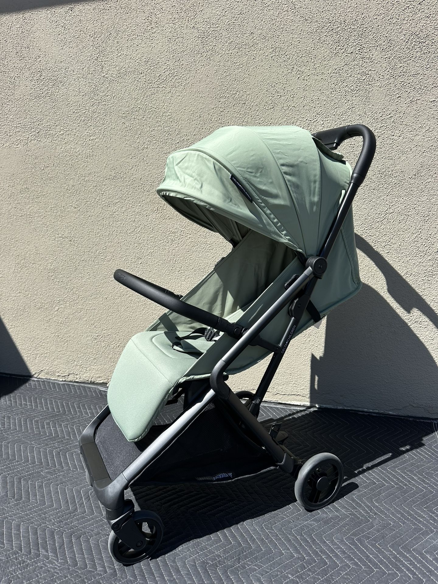 New Sage Green Icon Stroller/ Compact Stroller/ Travel Stroller/ Disney Approved / Reclines