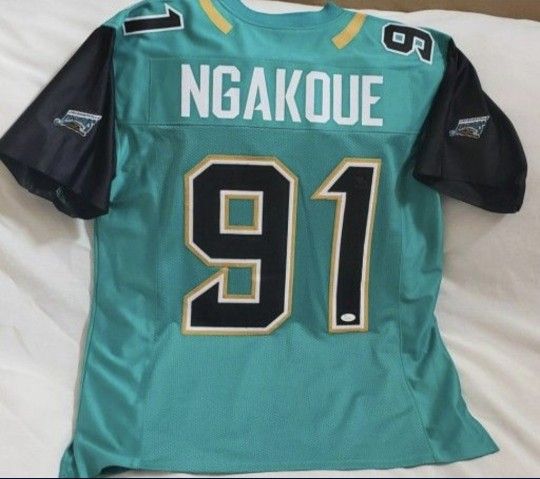 Jaguars XL Autographed Custom Jersey - JSA Certified 
