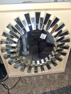 Round offset mirror