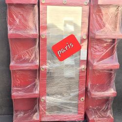 Mirror And Shelves For Little Girls 