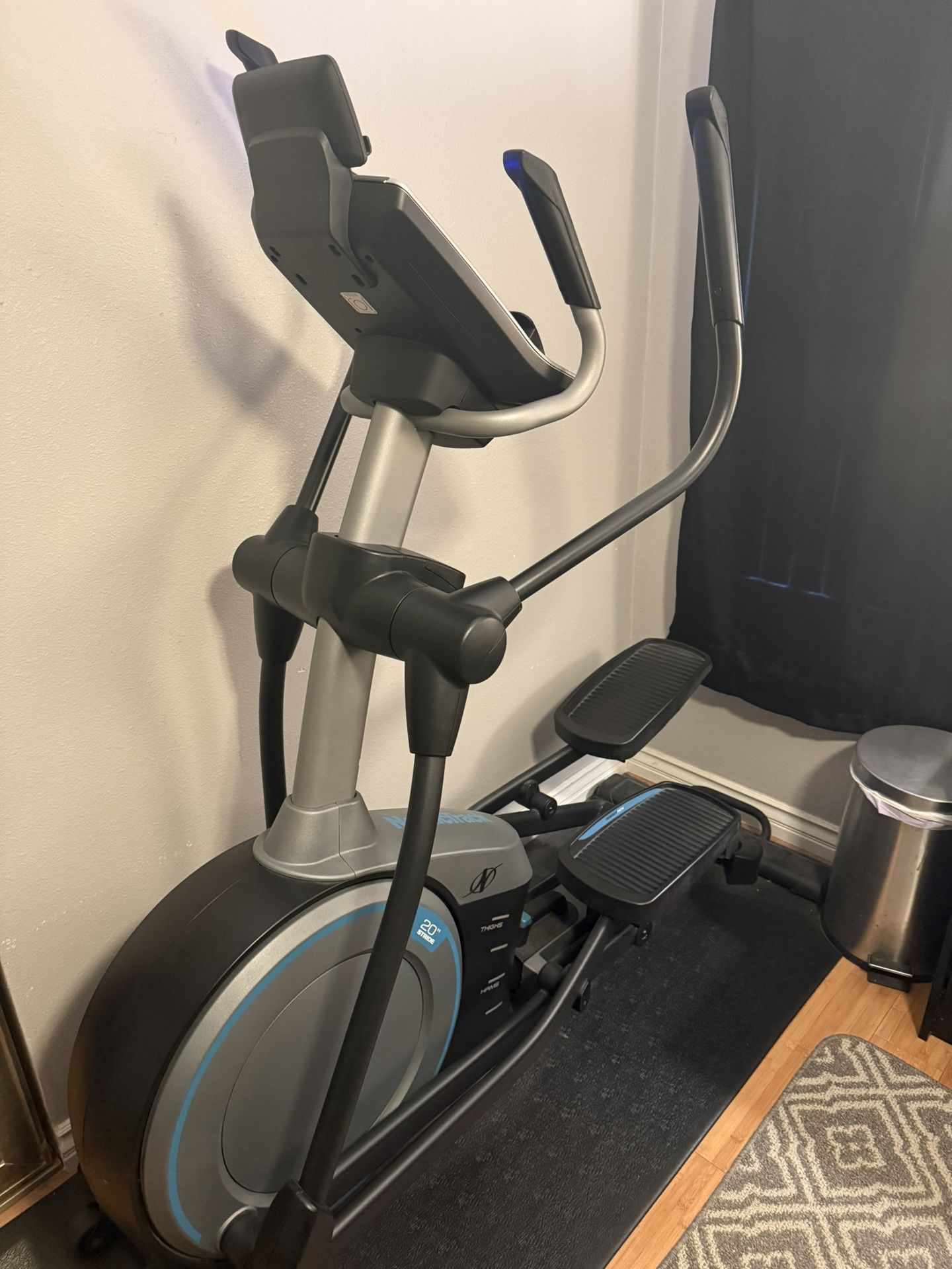 NordicTrack E7.0Z Elliptical