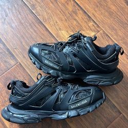 Size 42EU(9US)-Balenciaga Tracks Triple Black 