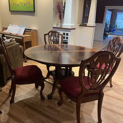 Dining table and 4 chairs