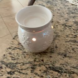 Scentsy Snowflake Warmer
