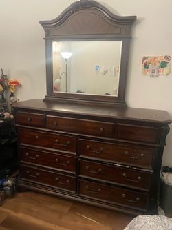 dresser