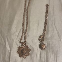 Very Beautiful Antique Set Necklace And Bracelet bronze $60