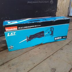 Makita 18v LXT Lithium Ion Recipro Saw