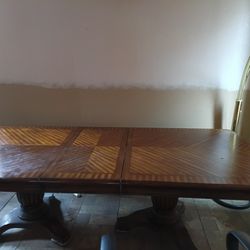 9 Ft Long Extendable Wooden Dining Table