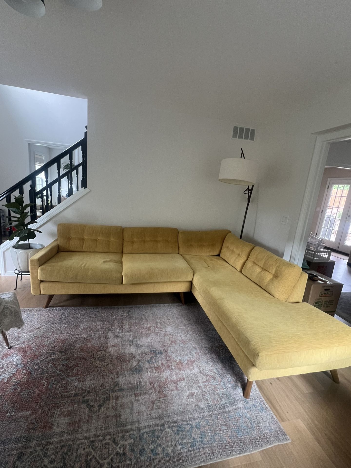 Sectional couch