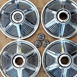 1965 Ford Mustang Hubcaps