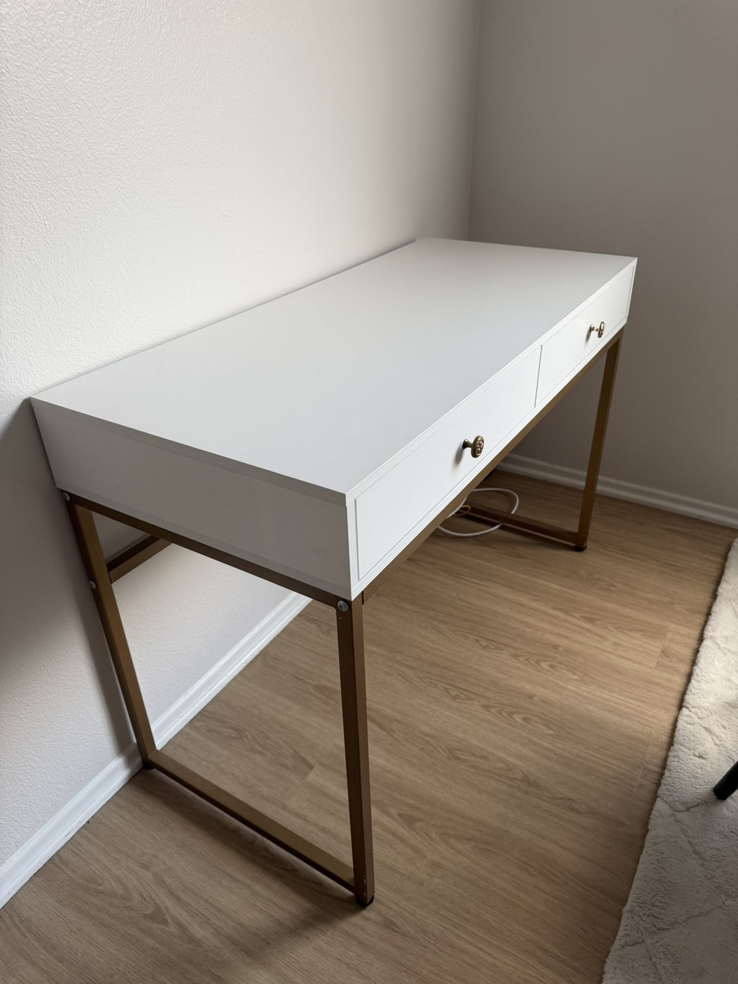 Desk/Vanity With Drawers