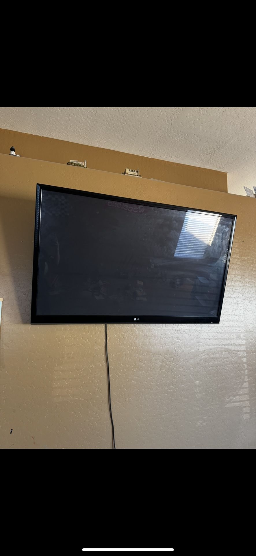 LG TV 50”