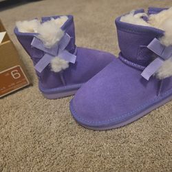 Koolaburra by ugg toddler girl boots size 6