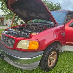 Truck F150.
