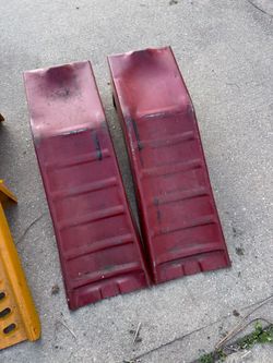 Red car ramps