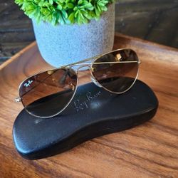 Ray-Ban Classic Aviators Gold  Metal RB3025 58/14 w/case