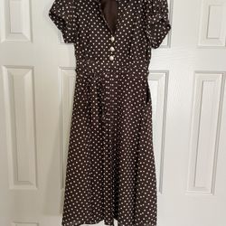 Women’s Dress: Size 10