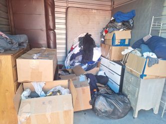 Free Men's Clothes And Bathroom Items