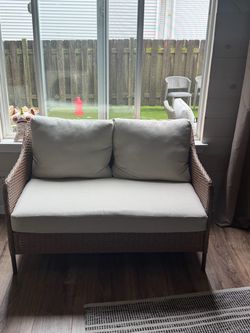 Wicker Loveseat with Light Gray Cushions Like New