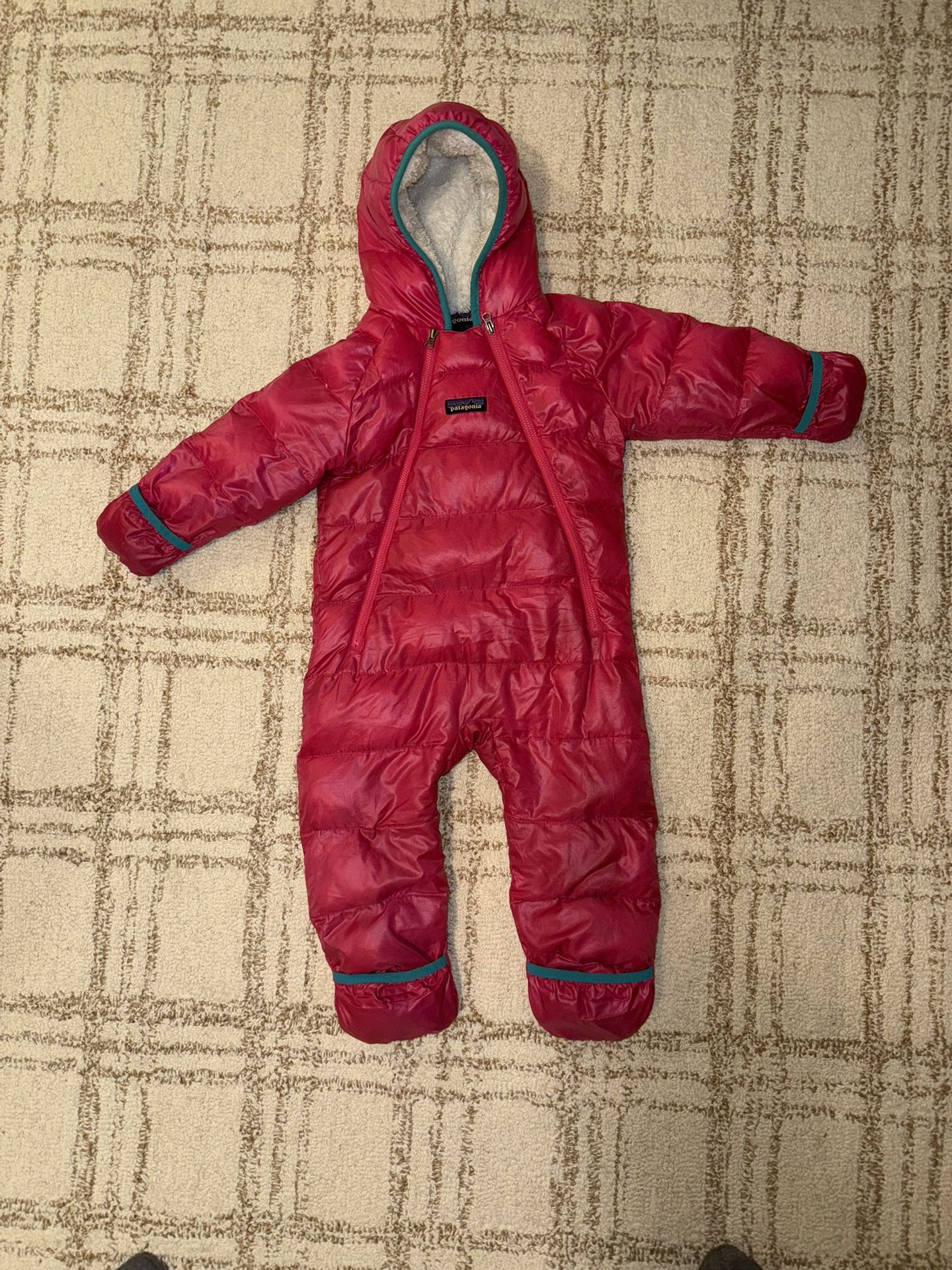 Patagonia Infant Hi-Loft Down Sweater Bunting