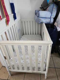 Crib bed and firm mattress