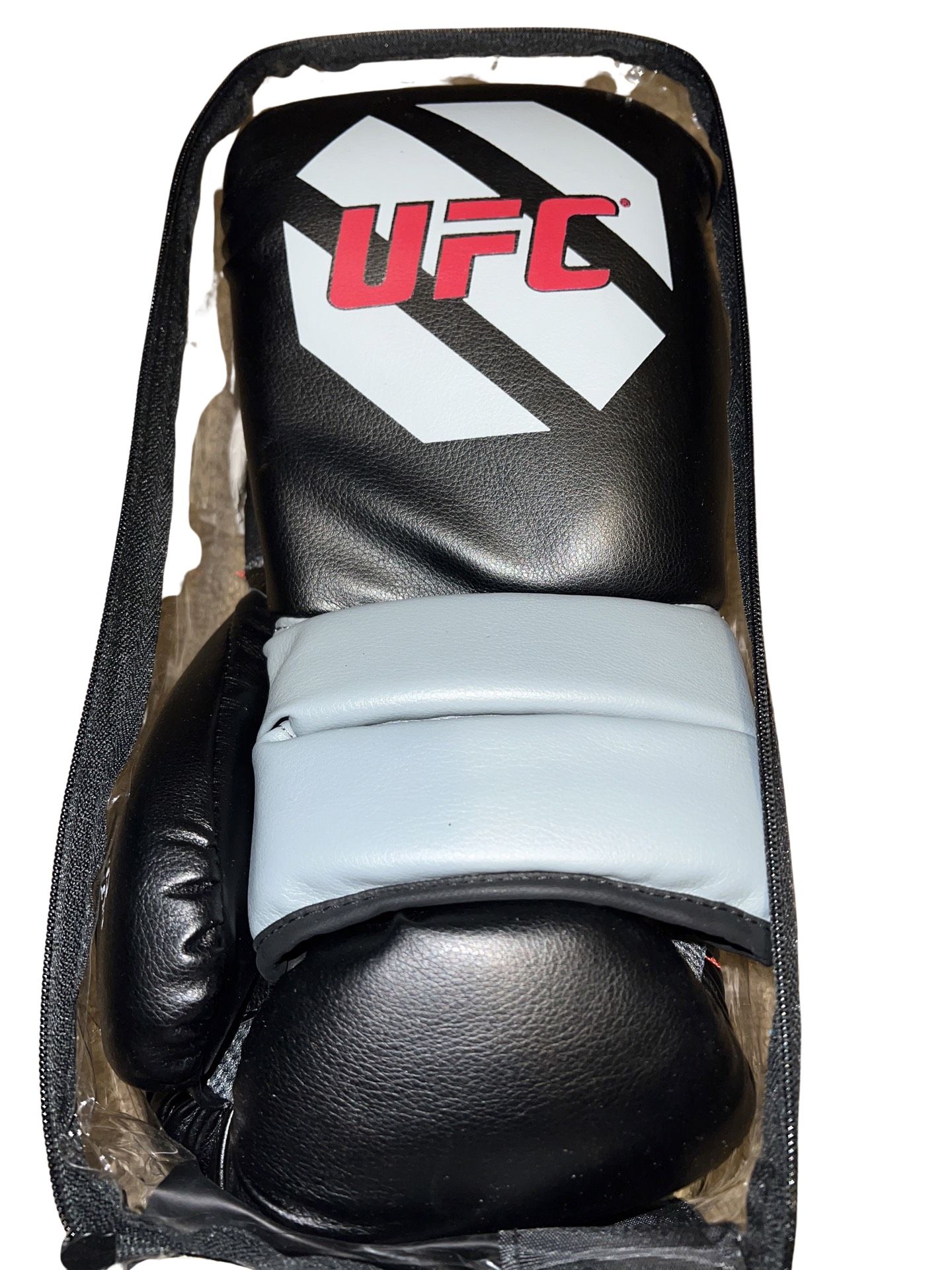 UFC MMA Boxing Gloves, Black/Gray, 14-Ounce