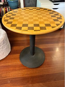 Game table