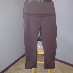 Lululemon Women's Dark Purple Athletic Leggings Size 4
