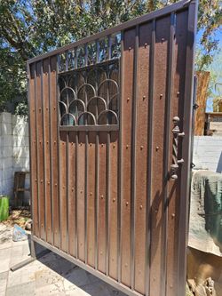 PUERTA PARA PATIO