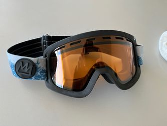 Great Condition Mammoth Edition Goggle