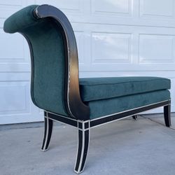 Castleton Green And Black Chaise Lounge 