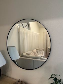 Round Wall Mirror with Black Metal Frame