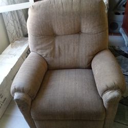 Reclining Chair That Rocks And Swivels