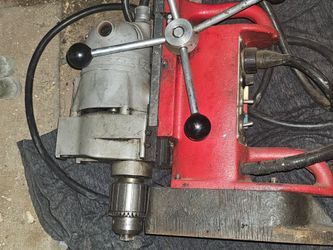 Milwaukee magnetic drill press