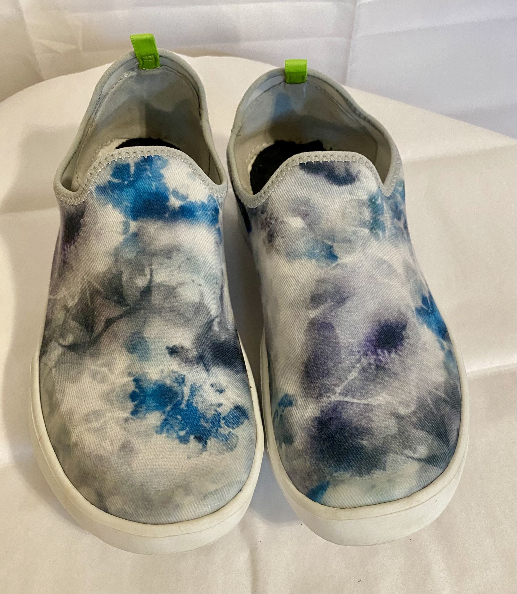 OOFOS Blue and White Athletic Shoes with Unique Design