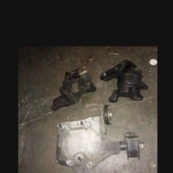 1996/2000 Honda Civic EX Power Steering Bracket Driver Side Motor Mount And AC Bracket