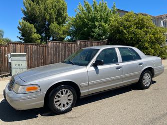 2005 Ford Crown Victoria