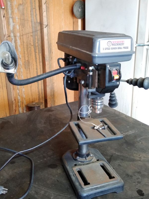 Central Machinery 5 speed Bench Drill Press for Sale in Buckeye, AZ