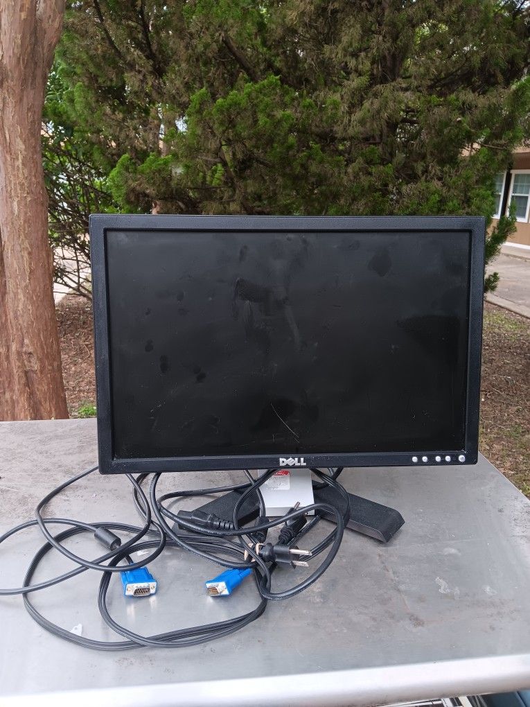 DELL COMPUTER MONITOR 17 1/2 IN.
