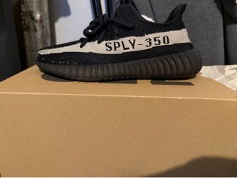 adidas Yeezy Boost 350 V2 Core Black White