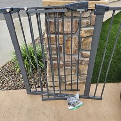 Baby/Pet Gate