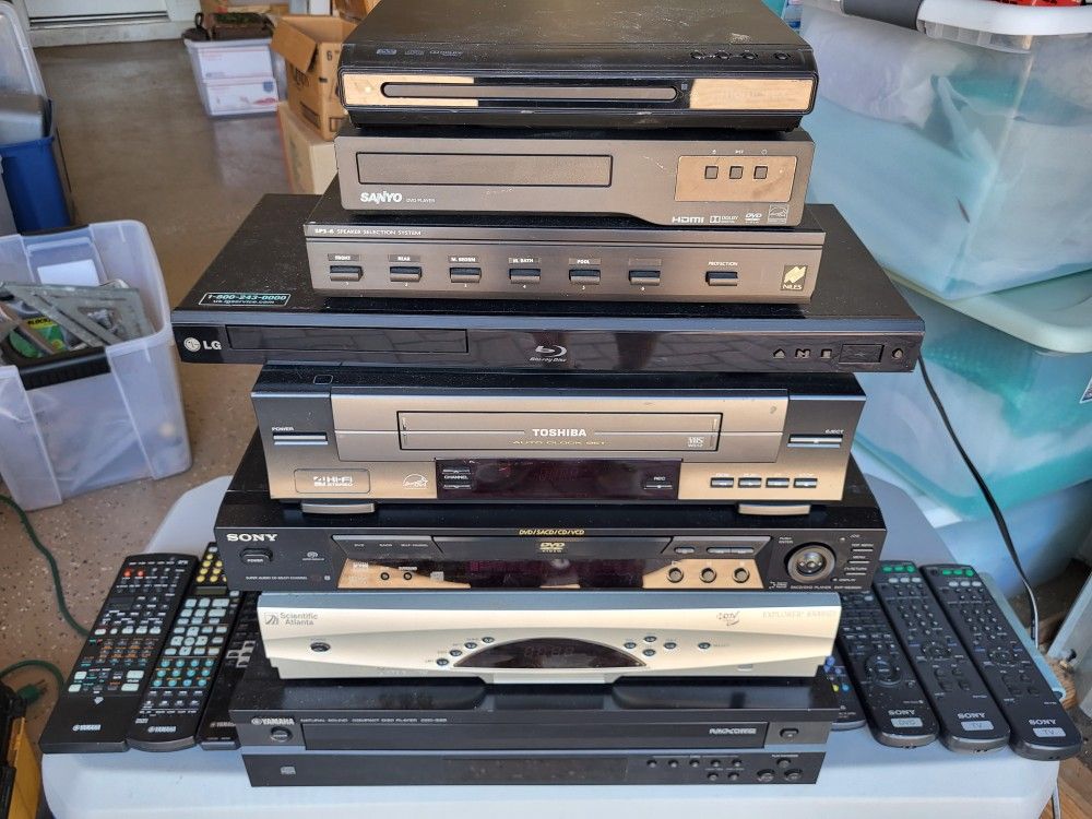 All Electronics Package, 7 Remotes included.