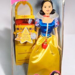 NIB 2003 Disney Princess Snow White Doll 